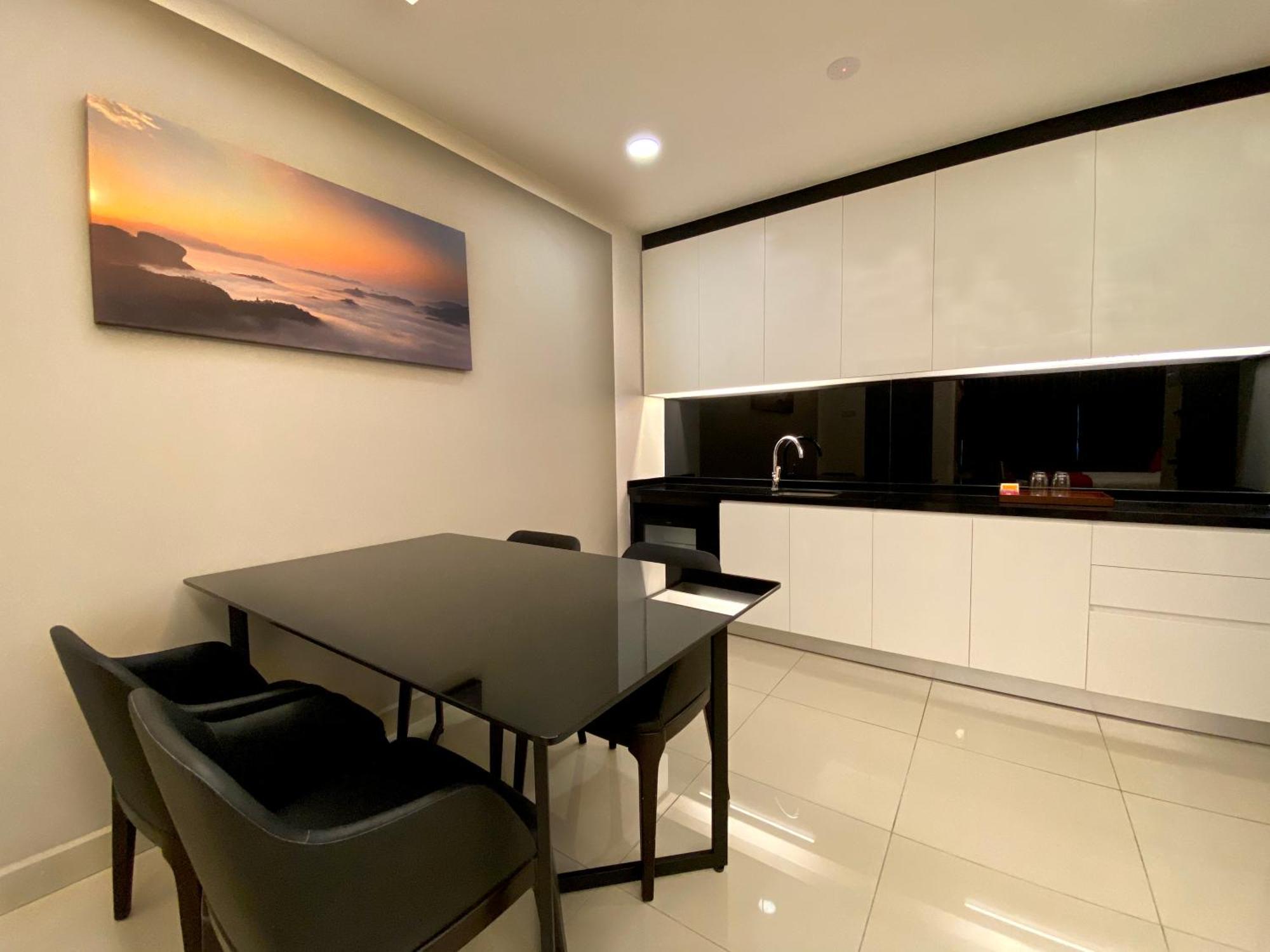 Grand Ion Delemen Hotel Resorts World Genting Esterno foto A modern kitchen